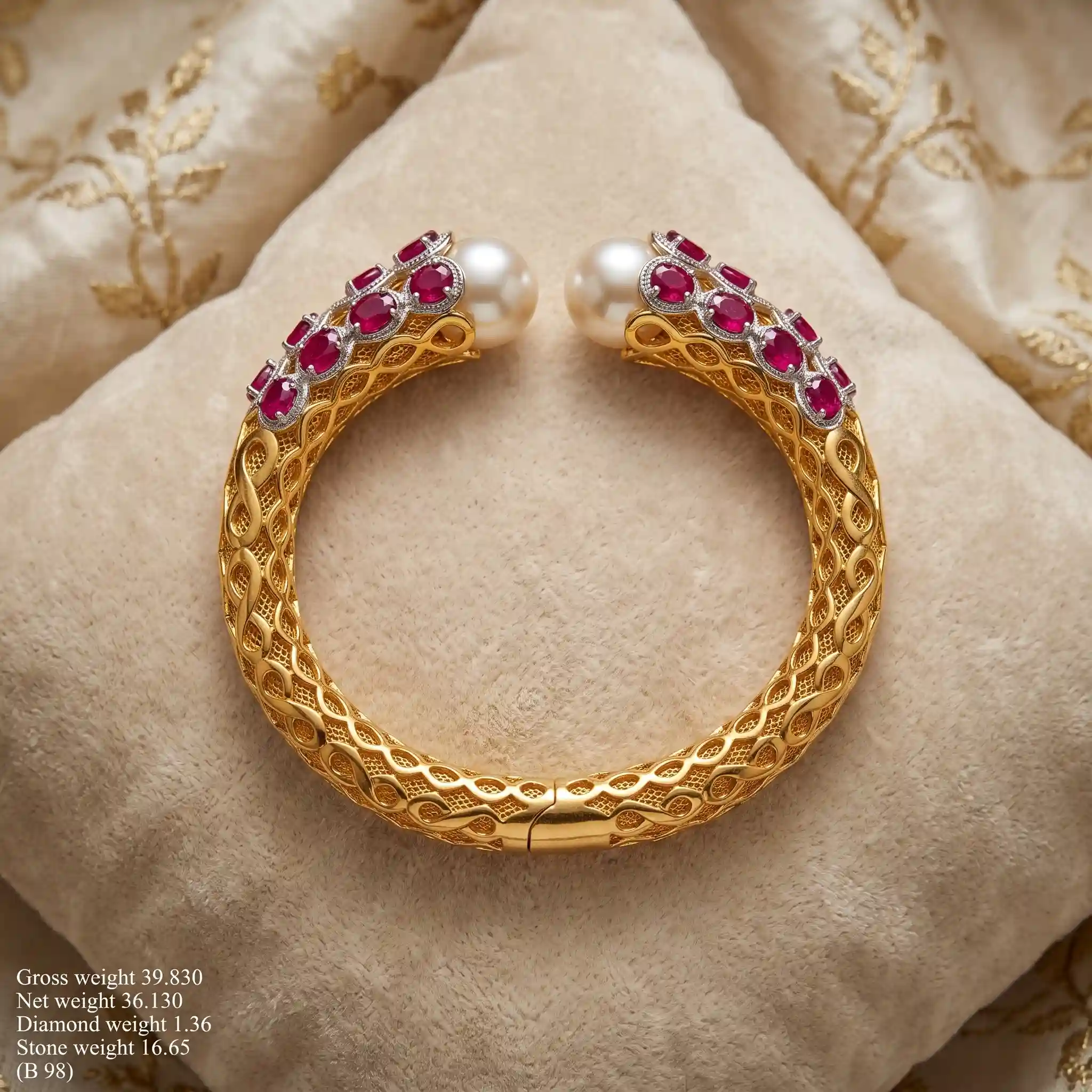 Bracelet